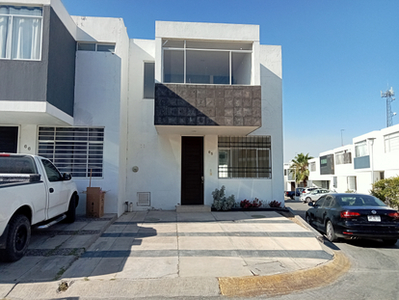 NO PIERDAS LA OPORTUNIDAD RESIDENCIA EN VENTA EL FORTIN AMPLIO JARDÍN