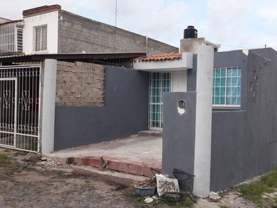 Venta de CASA UNIFAMILIAR en LOMAS DEL SUR