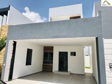 casa en venta con casa club y alberca en la mejor zona de veracruz la rioja