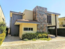 casa en venta en la fresna, tlajomulco de zúñiga, jalisco