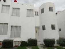 Casa de 3 recámaras en renta en Residencial Palmas en Zerezotla