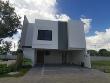 casa en renta nueva amplia en lomas de angelópolis ii 30,000