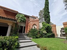 Hermosa casa en venta estilo hacienda contemporánea en Zavaleta $15,800,000