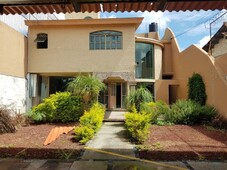 Se Vende Casa con excelente ubicación en Arcos de Guadalupe zapopan