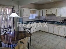Casas en venta - 320m2 - 5 recámaras - Tijuana - $225,000 USD