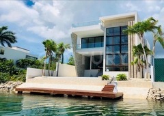 doomos. casa de lujo venta en puerto cancun zona canales