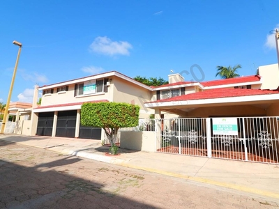 Sinaloa - Casa de dos pisos