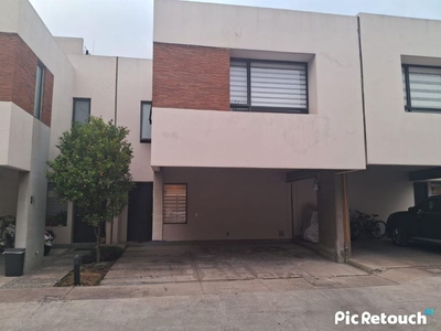 Casa en condominio en renta José Martí, Col Independencia Y Meteoro, Toluca De Lerdo, Estado De México, México