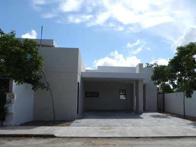 Casa De 3 Recámaras Y Estudio En El Norte De Mérida-dzitya