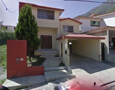 Casa en Renta en Cumbres - Monterrey