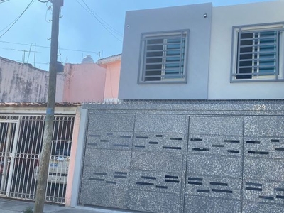 CASA EN VENTA EN RESIDENCIAL GUADALUPE