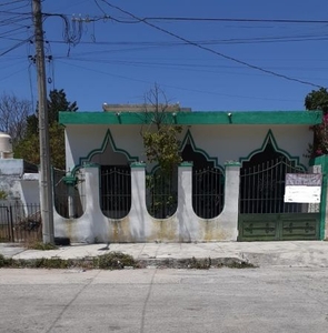 Casa en venta ubicada en Garcia Gineres