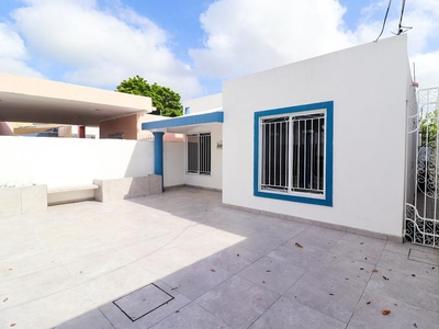 Casas en renta - 160m2 - 2 recámaras - Francisco de Montejo - $8,500