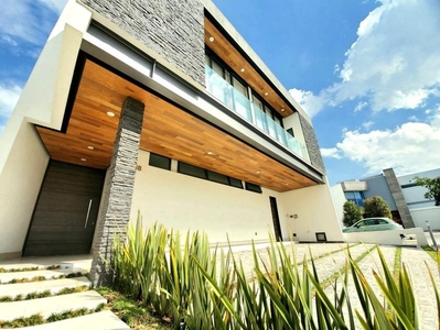 Casas en venta - 265m2 - 3 recámaras - Zapopan - $11,382,000