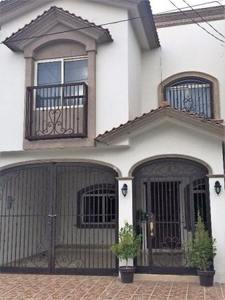 Preciosa Casa Amueblada en Renta, Rinconada Colonial, Apodaca