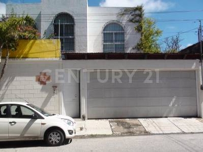 CASA EN VENTA EN LA COLONIA FATIMA, CAMPECHE