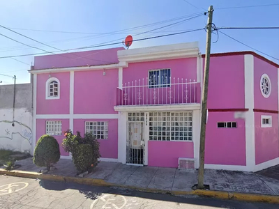 Casa En Col. San José Mayorazgo. Puebla