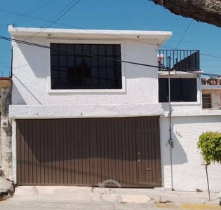 Casa en Renta en Los Pirules,a 5 min de Periférico