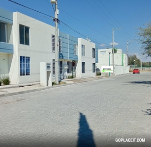 CASA EN VENTA POR EL CENTRO DE TEHUACÁN Y DE PLAZA COMERCIA EL PASEO