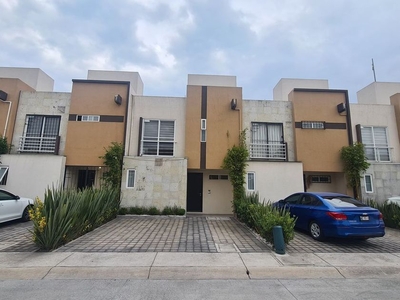 Casa en condominio en renta San Mateo Otzacatipan, Toluca