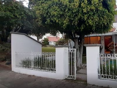Casa en Venta con Recámara en PB con Seguridad y Alberca en Jiutepec, Morelos - 2 baños - 153 m2