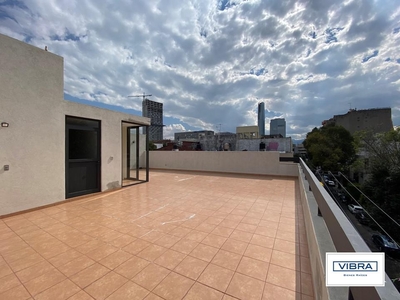 Doomos. 271 m2, 3 recámaras, roof PRIVADO, terraza y bodega en la col Del Valle.