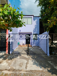 Casa Remodelada En Venta En Infonavit En Colima