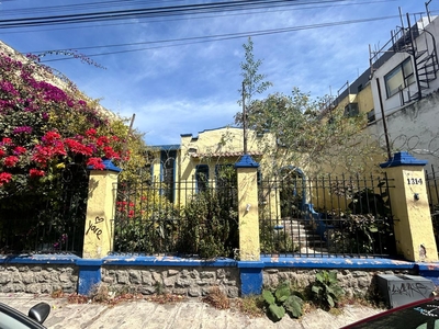Doomos. Casa en venta en centro Puebla