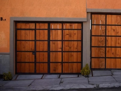 Doomos. Casa NUEVA en Venta en Querétaro - Villas de Santiago