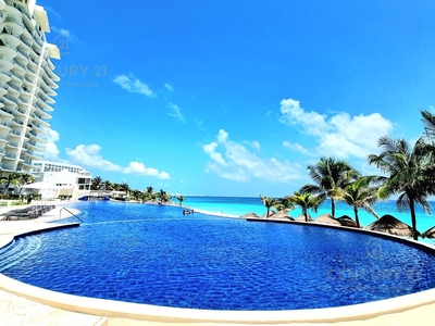 Doomos. Venta Exclusivo Penthouse Vista al Mar en Condo Lahia. Zona Hotelera, Cancun C3797