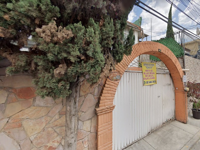Gm_bonita Casa En Remate Bancario En La Alcaldía Xochimilco, Excelente Ubicación.