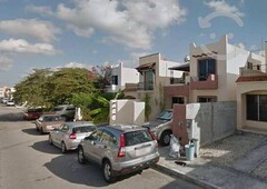 venta de casa cerca de playa esmeralda dcv