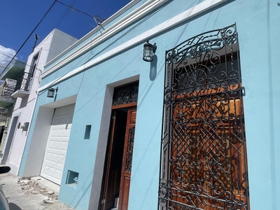 Doomos. Casa remodelada en La Ermita en el centro histórico de Mérida