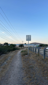 Gran Terreno Ubicado En Sta. Ma. Del Camino, Sobre La Carretera San Juan Del Río - Jalpan De Serra . Sup. 14,082.49 M2