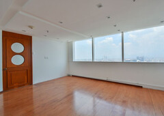 oficina en venta en torre wtc piso 33 de 80m2