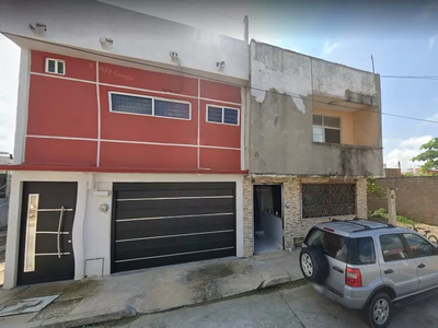 Casa En Venta Fracc. La Bahia De San Marco, Coatzacoalcos, Veracruz, 3 Recamaras, 2 Baños, 1 Estacionamiento. Cam