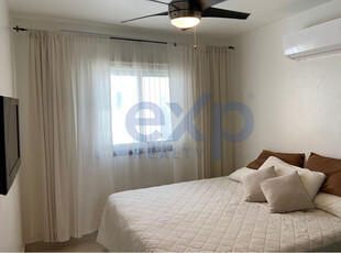 Casa En Venta En Cancun Residencial Isla Azul, Smz-312