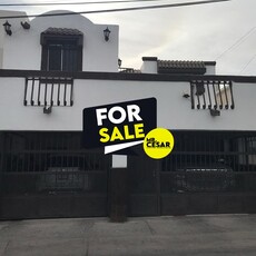 Doomos. Casa en venta al norte en Misión del Real