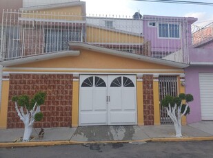Doomos. Casa en Venta en Jardines de Casa Nueva, Ecatepec