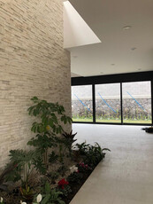 Residencia De Autor En: Altozano, 4ta Recamara En Pb, 5.5 Ba