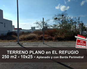 Se Vende Terreno Plano En El Refugio - 250 M2, Av Principal,