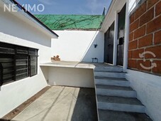 casa en venta de un nivel en privada zona norte de