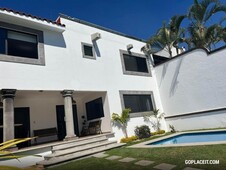 en venta, hermosa casa en exclusivo fraccionamiento la guelaguetza - 3 recámaras - 340 m2