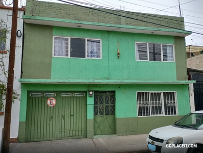 Venta de Casa en Col. Metropolitana 2da Sección, Nezahualcóyotl - 2 baños - 266 m2