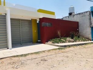 Doomos. Casa en Venta en Col. Los Frailes, Actopan, Hidalgo - Con amplio Jardin