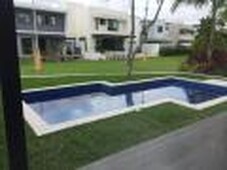 Casa en Venta en Residencia Lagos Lagos del Sol Cancún, Quintana Roo