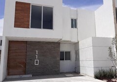 Venta de casa en Fracc. Xaramá, en Aguascalientes.