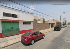 VENDO CASA EN LAS AGUILAS 3A SECC-SLP