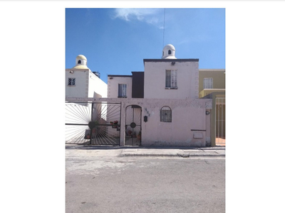 Casa En Remate Bancario En Hacienda De Los Magueyada, Saltillo, Coahuila. (60% Debajo De Su Valor Comercial, Unica Oportunidad, Solo Recursos Propios). -ekc