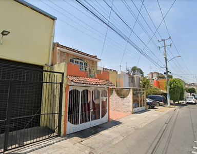 Casa En Remate Bancario En Plutarco Elias Calles, Guadalajara, Jal. (65% Debajo De Su Valor Ocmercial, Solo Recursos Propios, Unica Oportunidad)
